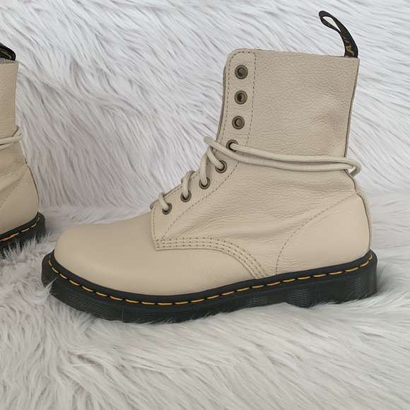 Dr. Martens 1460 Pascal Virginia Leather Boots in Vintage Taupe | US 9 - Picture 6 of 12